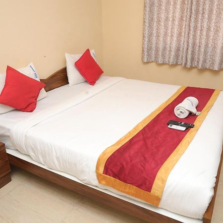 Hotel Pallavi Grand Bangalore Eksteriør billede