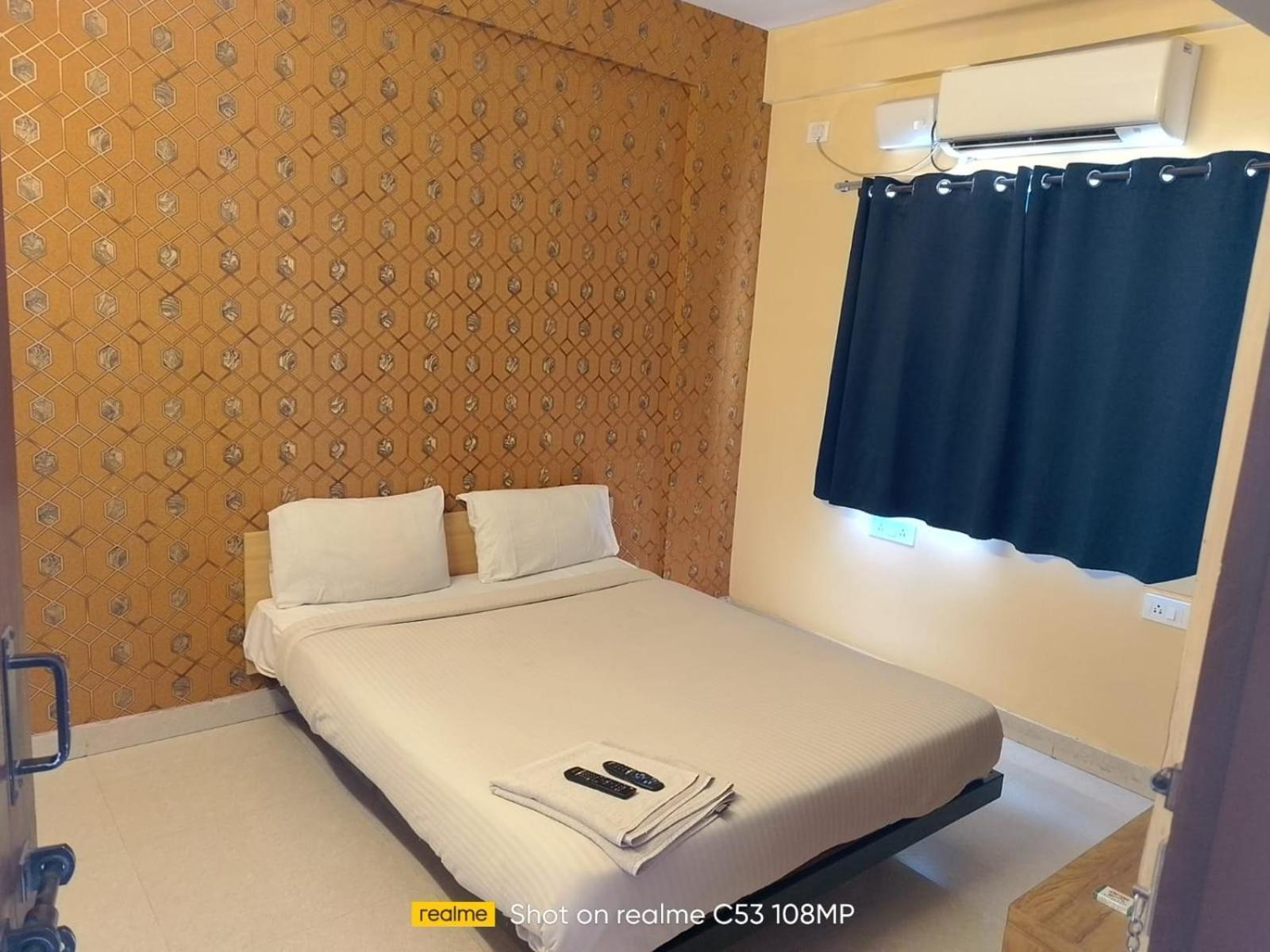 Hotel Pallavi Grand Bangalore Eksteriør billede